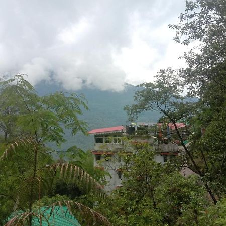 Mountain Bliss Hotel Gangtok Exterior photo